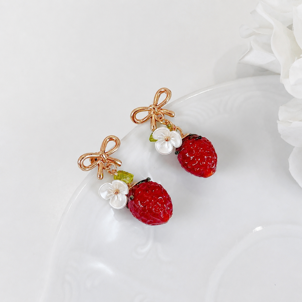Red strawberry & gold bow flower dangle earrings E289