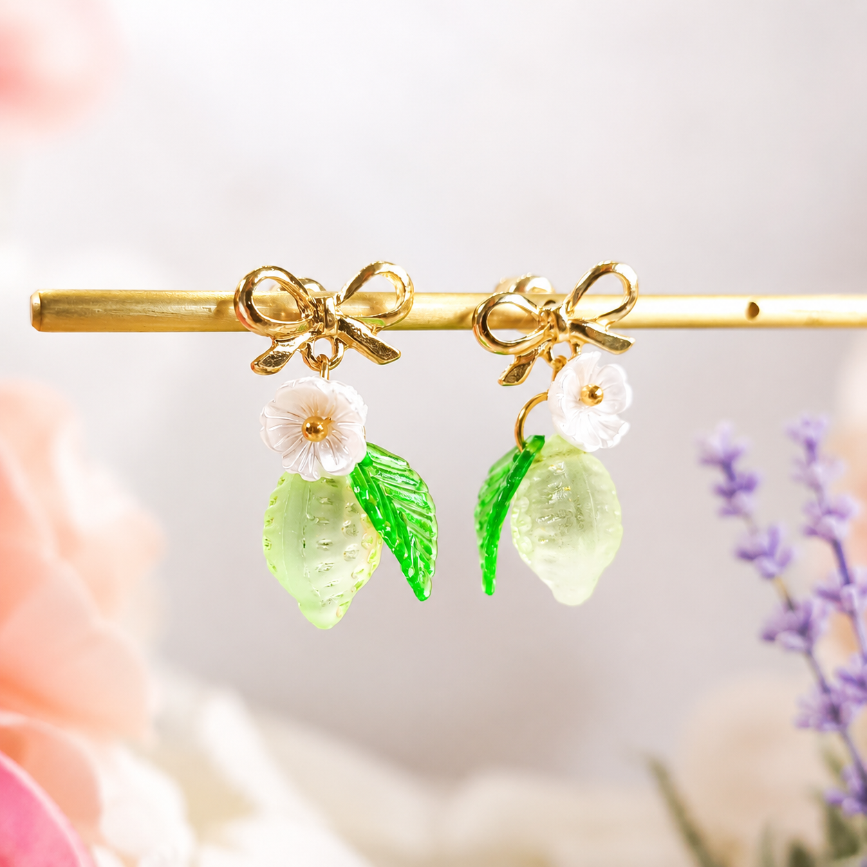 Resin clear green lime & flower dangle earrings E245