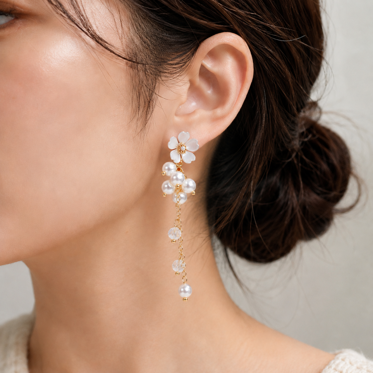 Iridescent white flower & pearl dangle earrings E263