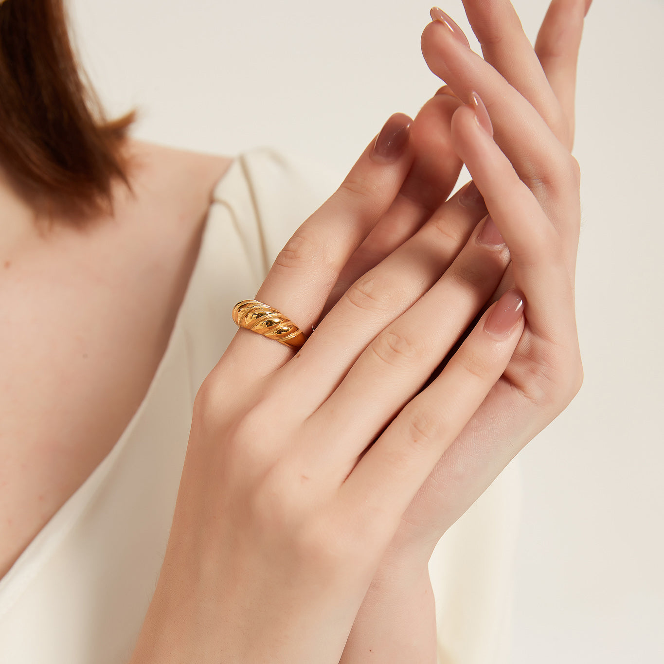 R008 gold twisted croissant chunky dome stackable ring