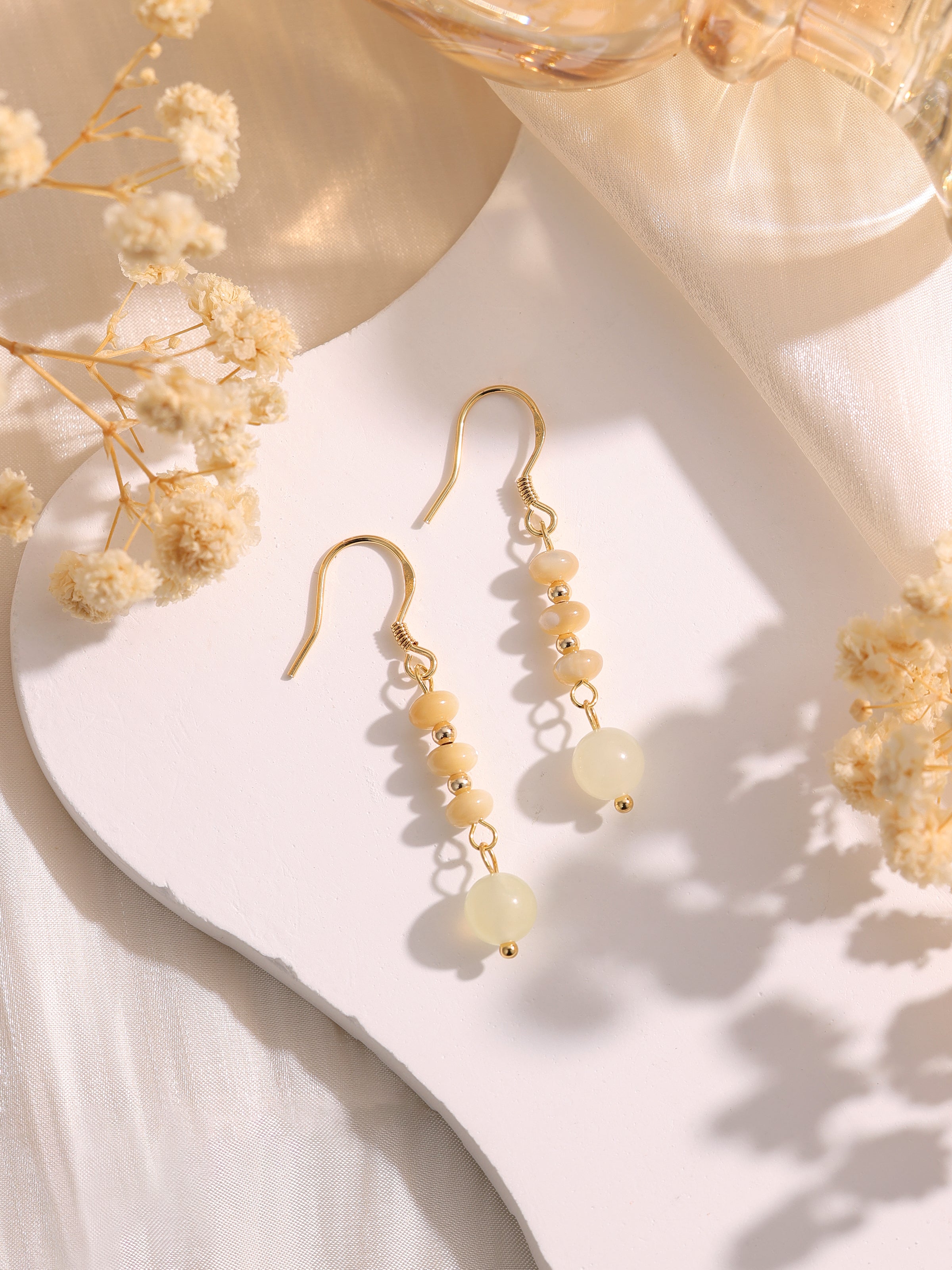 Beige cat eye beads dangle earrings E272