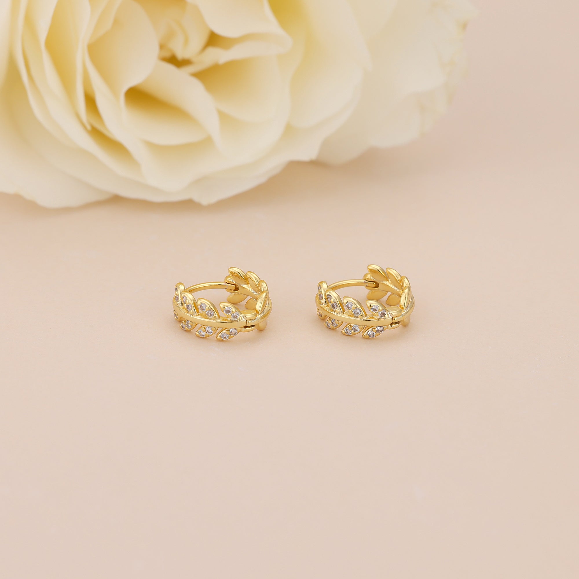 Gold Leaf Huggie Hoop Earrings E043