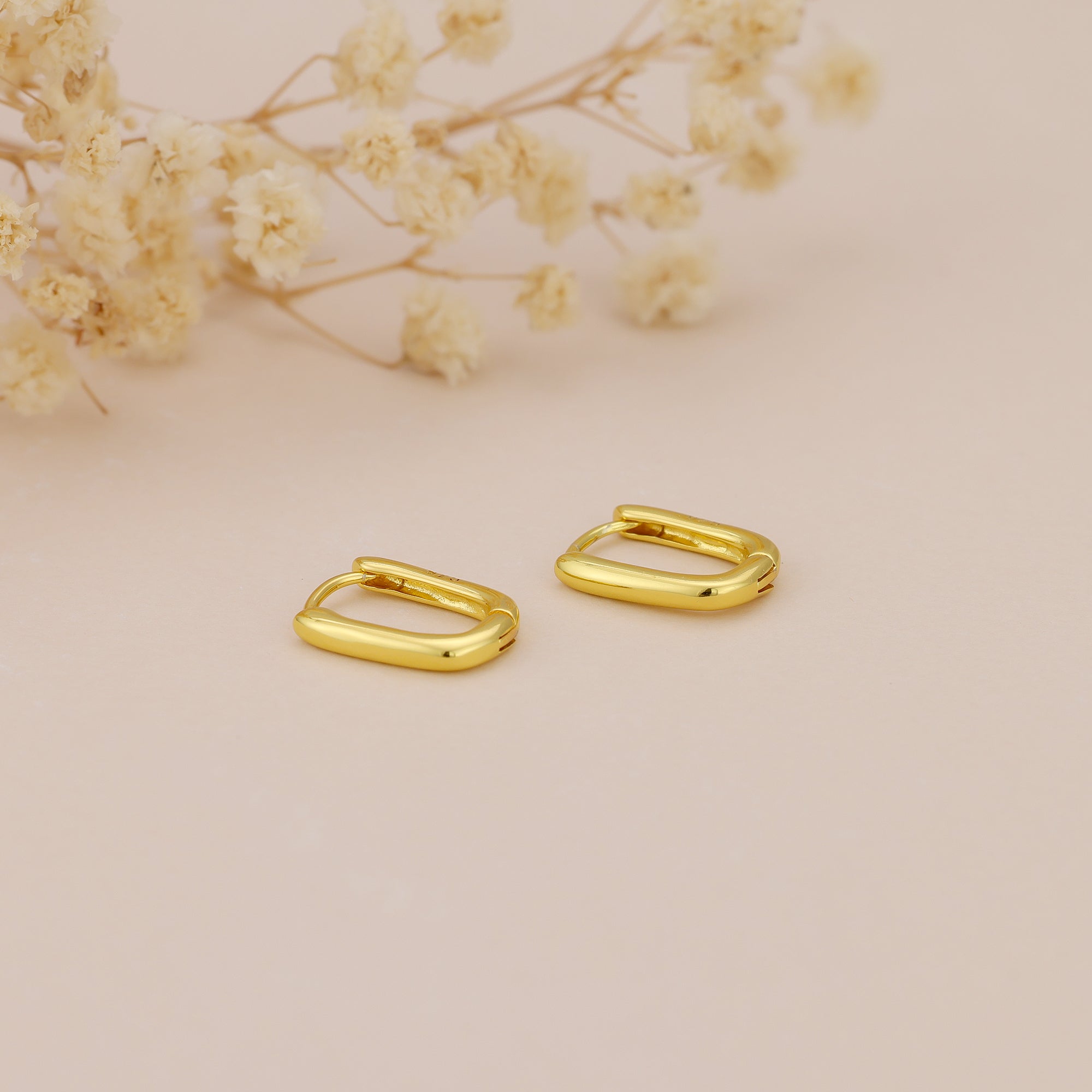 18k Gold Vermeil Oval Hoop Earrings E079