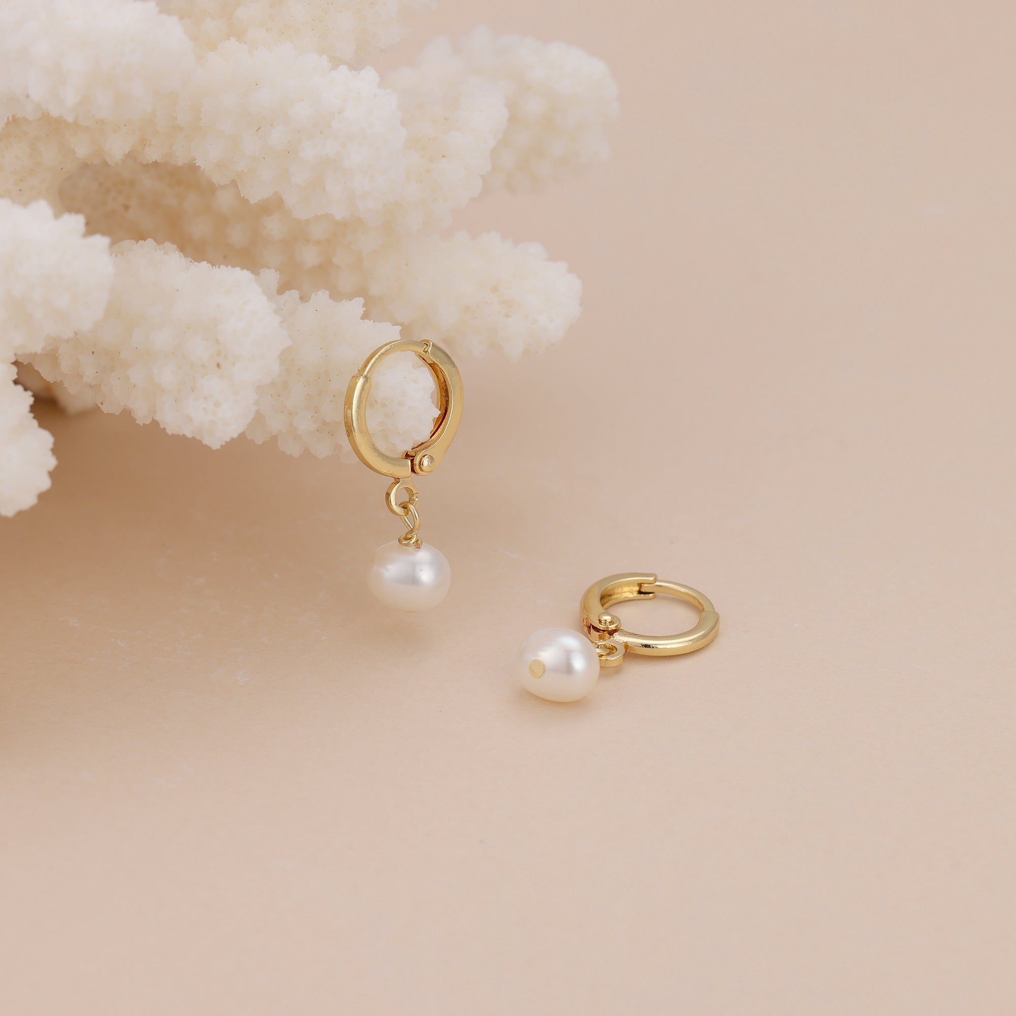 Freshwater Pearl Huggie Hoop Earrings E185
