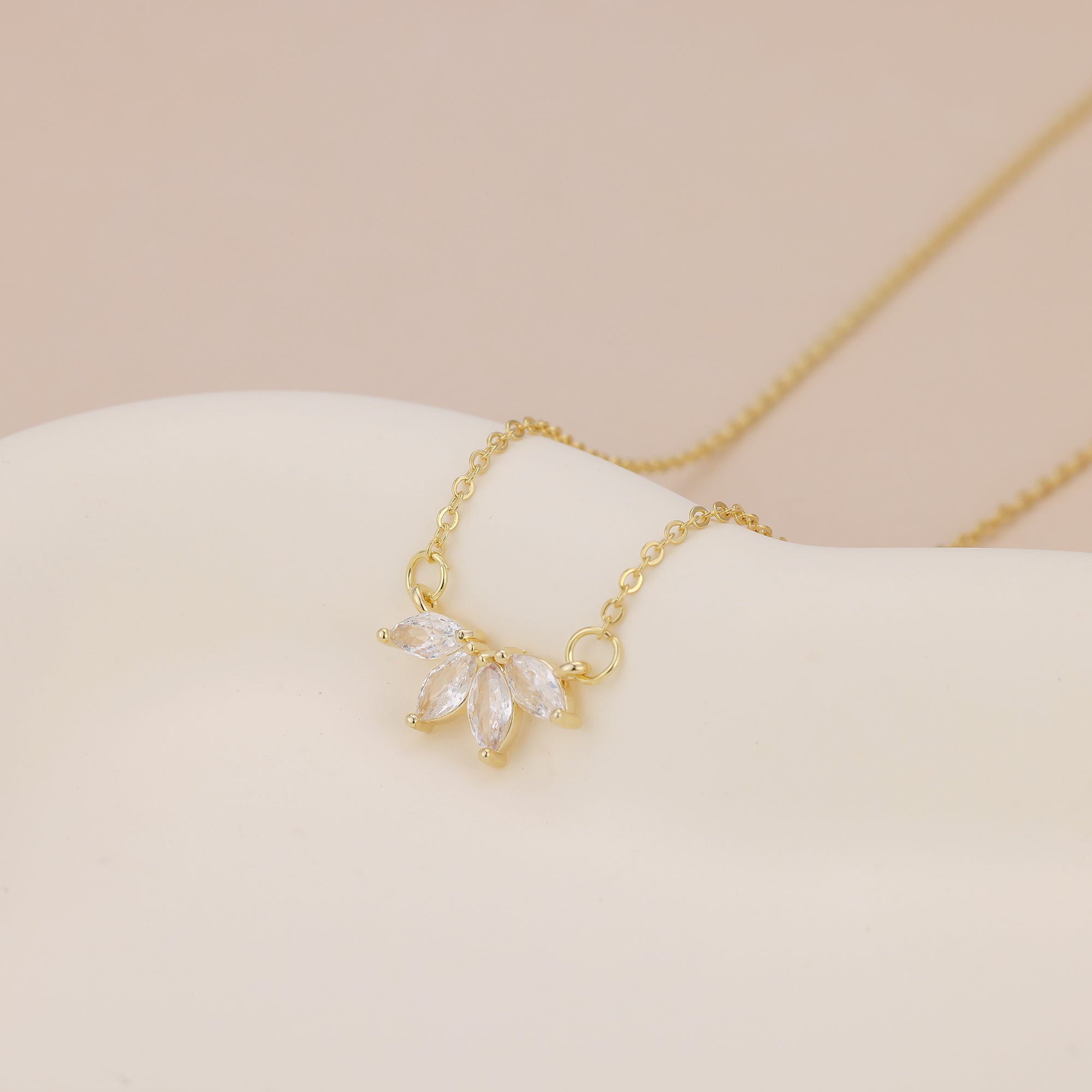 Marquise crystal flower dainty necklace N024