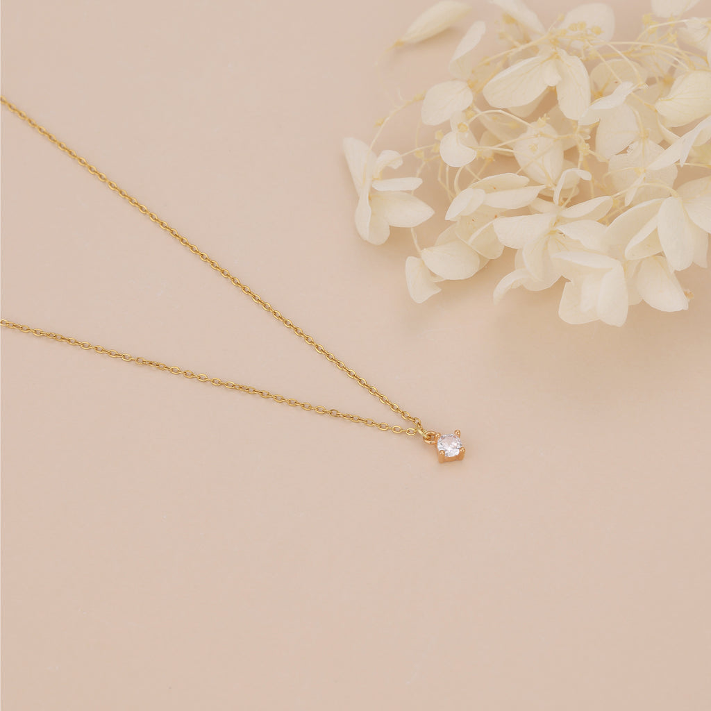 Solitaire single crystal pendant dainty necklace N017