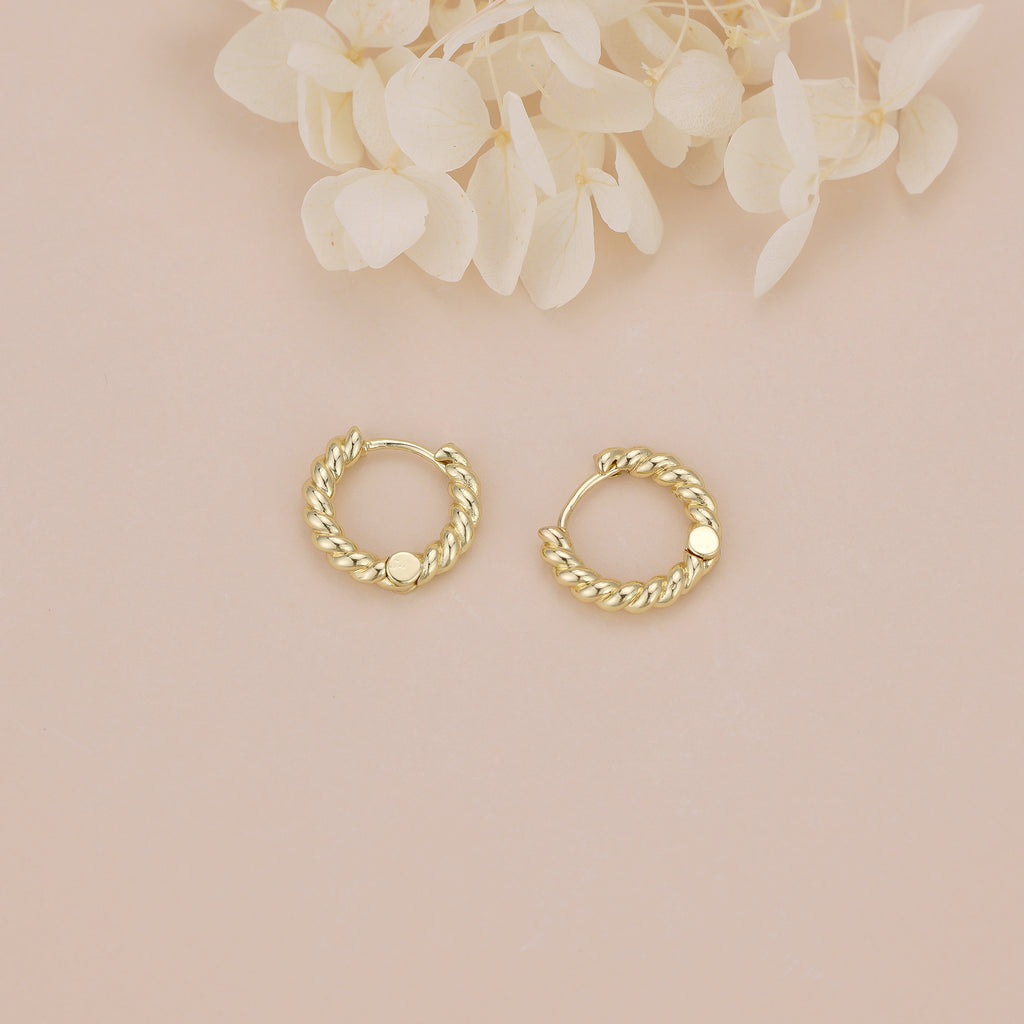 Dainty Gold Twisted Huggie Hoop Earrings E118