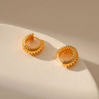 Gold Ribbed Chunky Huggie Hoop Earrings E281