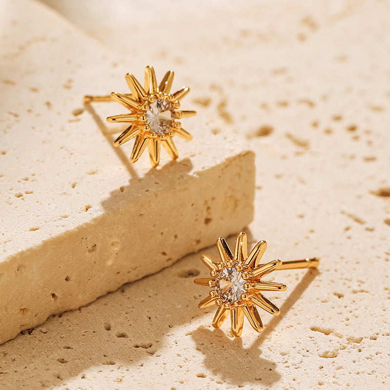 Gold Crystal Sunburst Stud Earrings E288