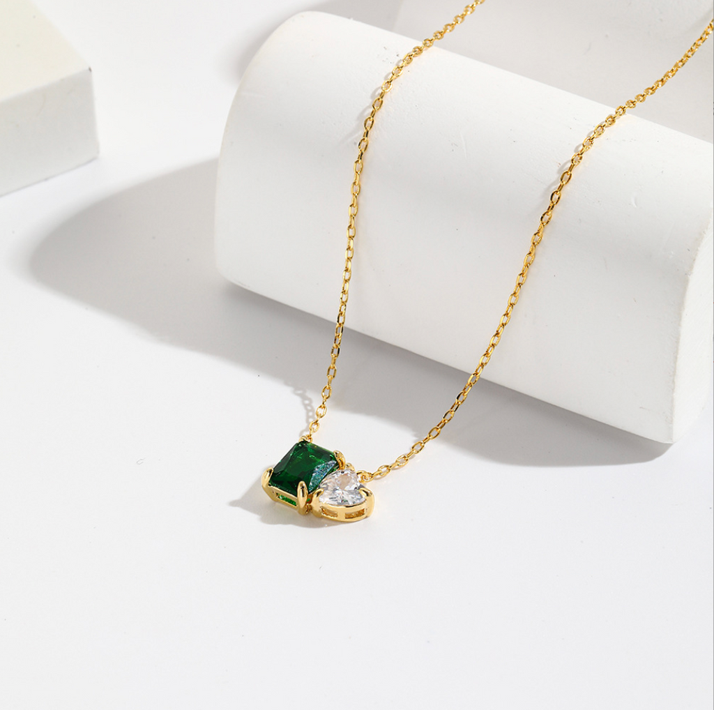 Emerald cubic zirconia heart pendant necklace N028