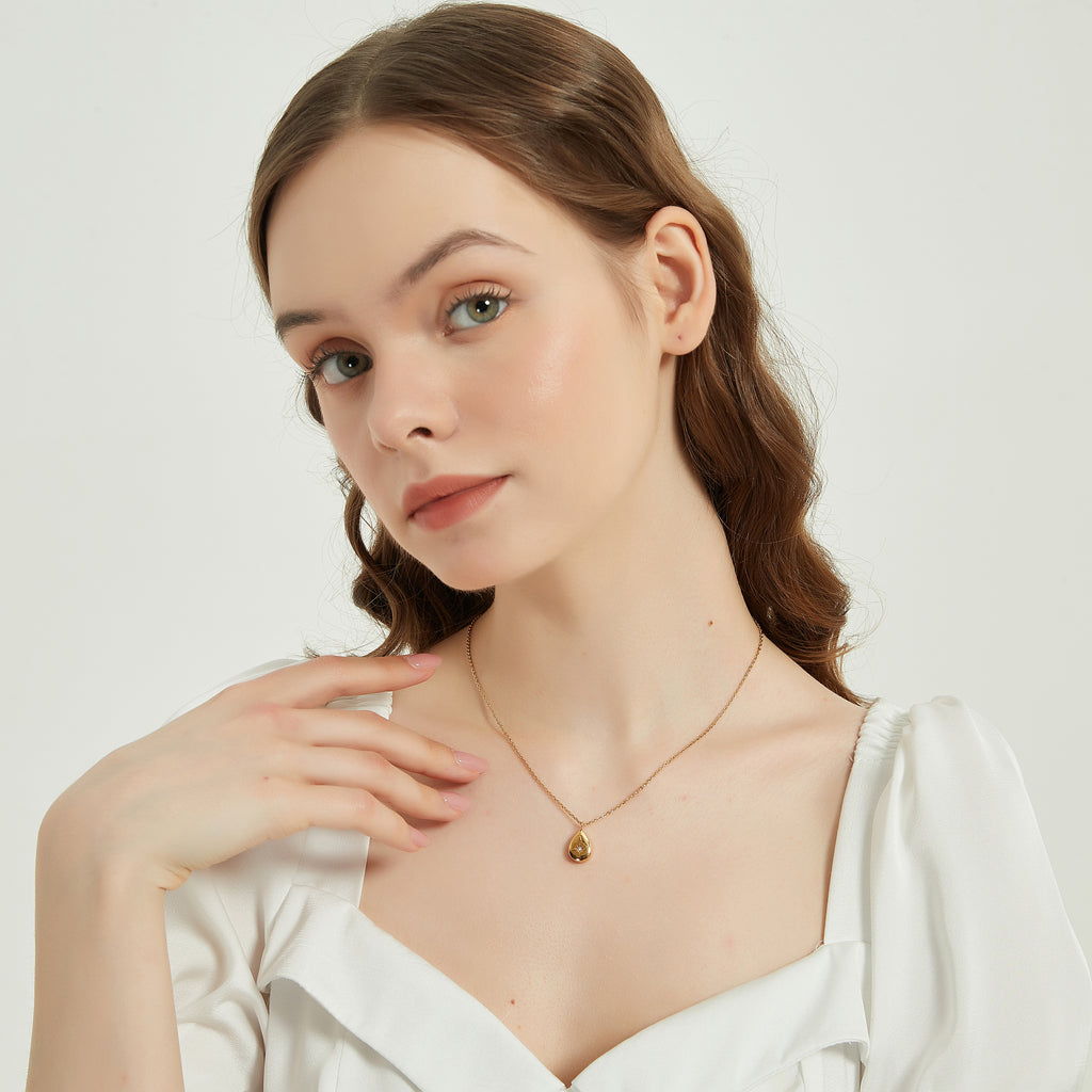 Ceilia Gold Tear Drop Cubic Zirconia Star Necklace