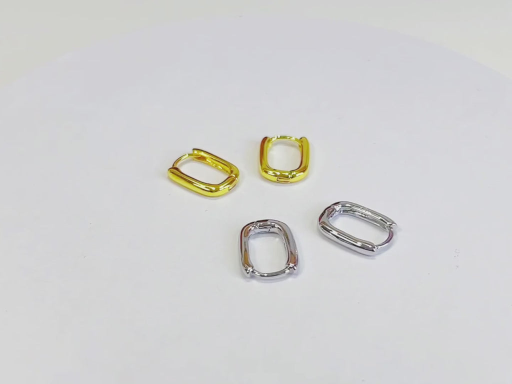 18k Gold Vermeil Oval Hoop Earrings E079