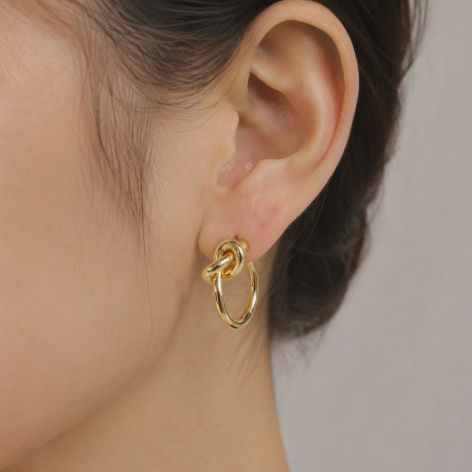 Minimalist gold love knot hoop earrings E300