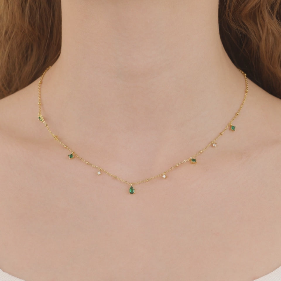 Dainty emerald station satellite chain necklace N010
