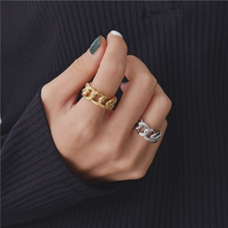 R032 Chunky thick chain link statement open ring