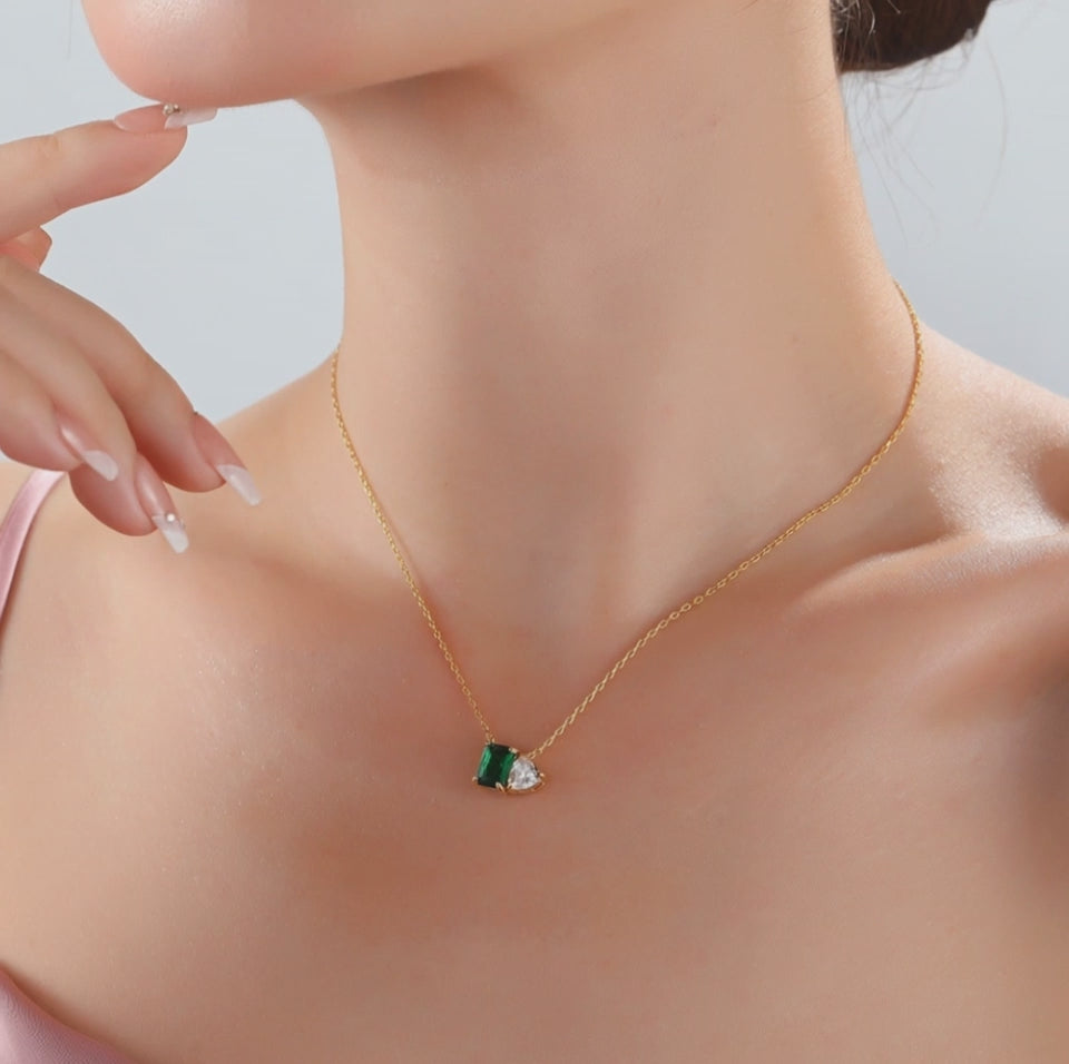 Emerald cubic zirconia heart pendant necklace N028